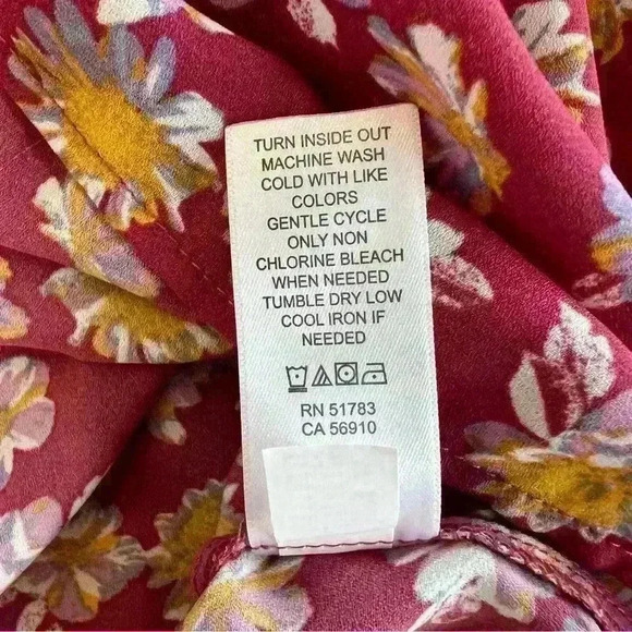 NWT Evsie Girls Floral Smocked Chest Bell Sleeve Blouse Size Large - Picture 10 of 10